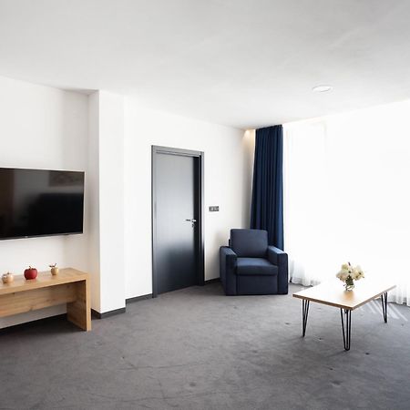Blue Star Luxury Hotel София Экстерьер фото