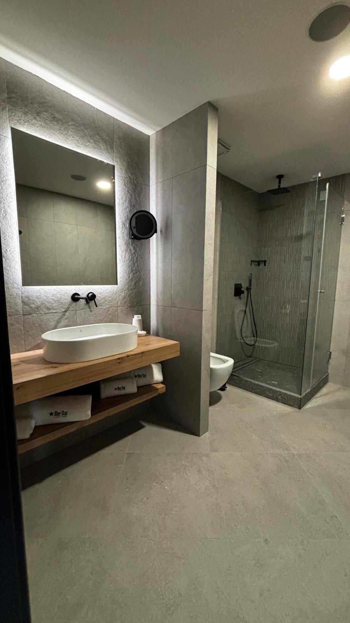 Blue Star Luxury Hotel София Экстерьер фото