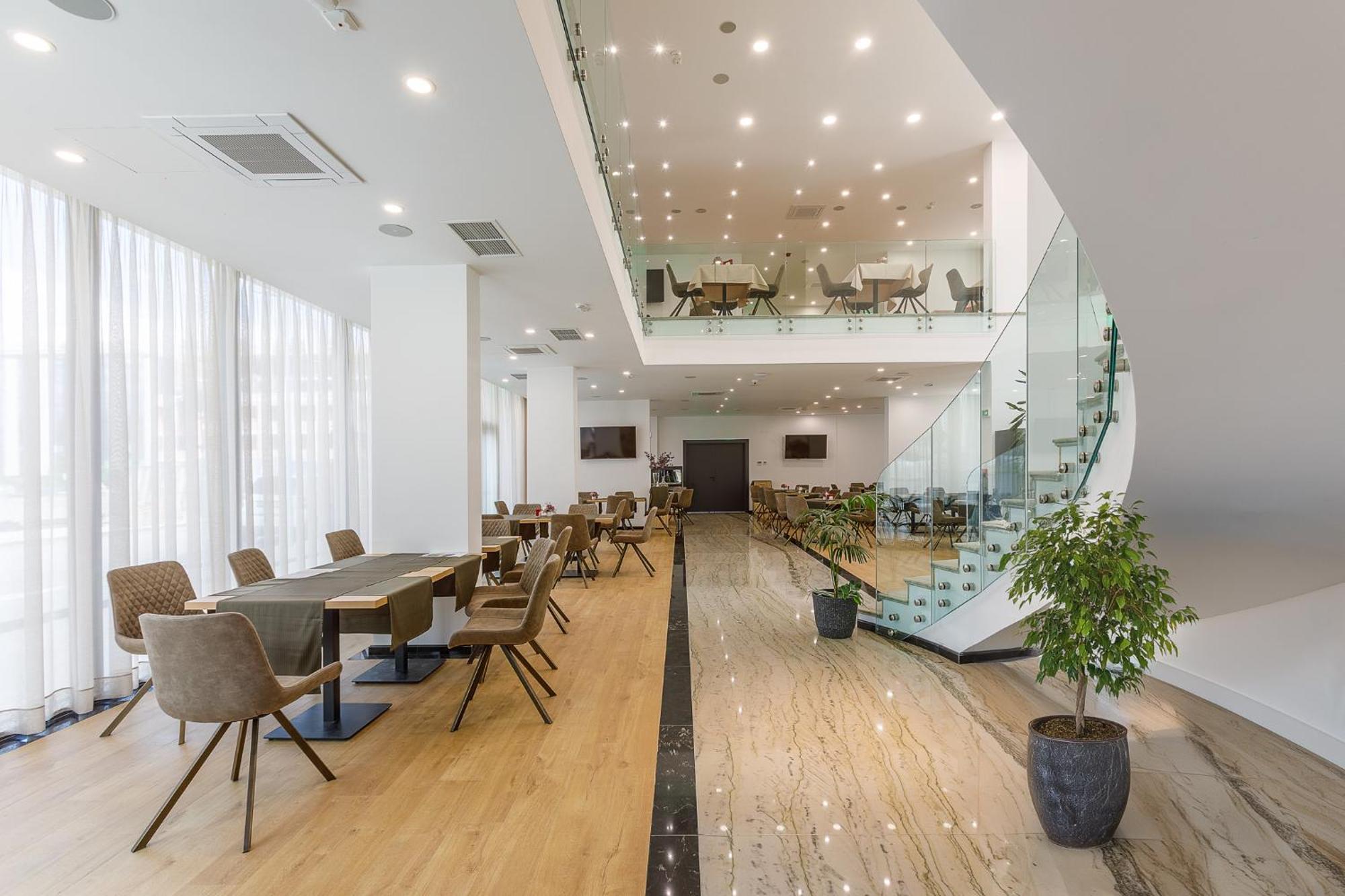 Blue Star Luxury Hotel София Экстерьер фото