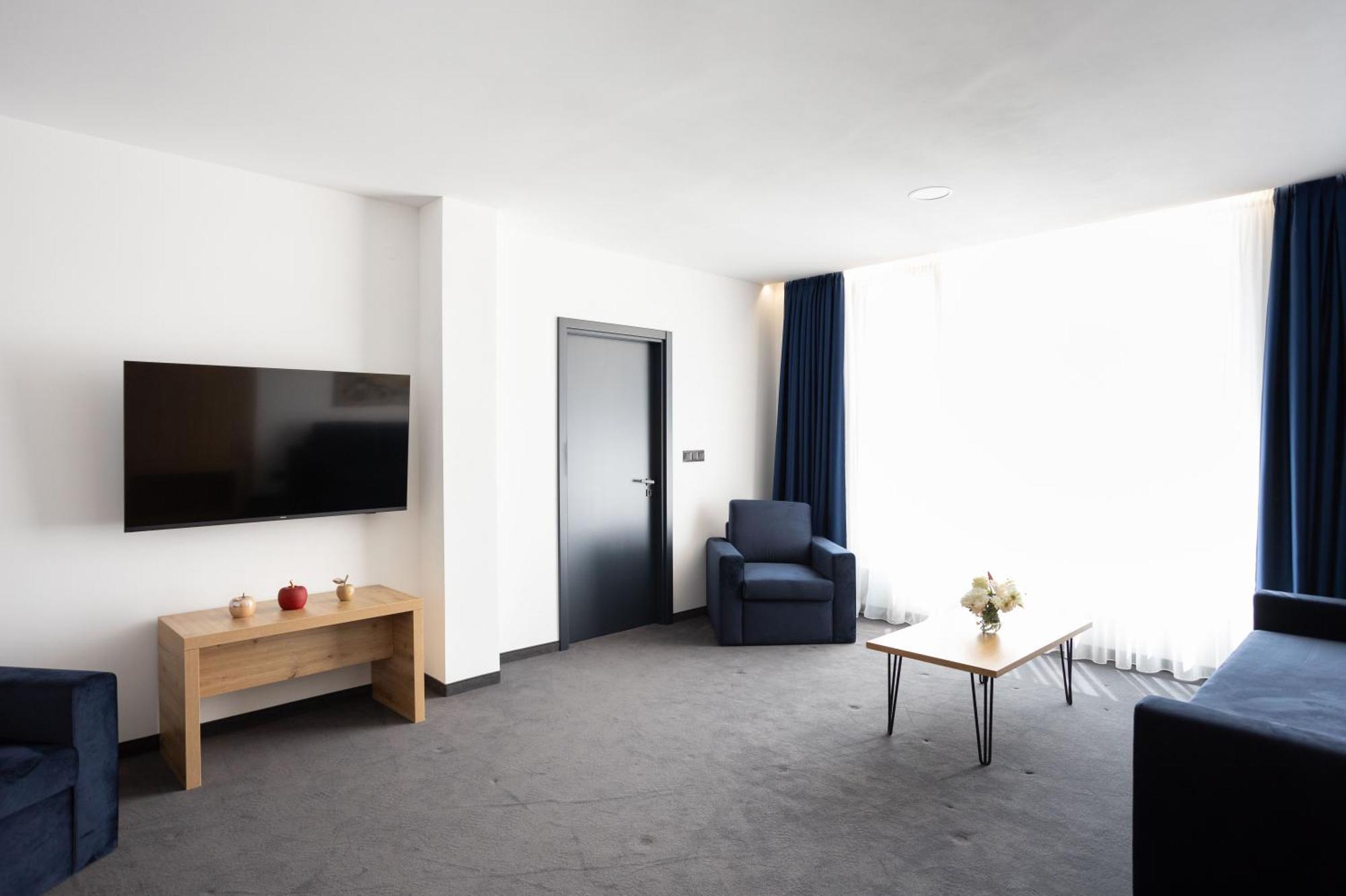 Blue Star Luxury Hotel София Экстерьер фото